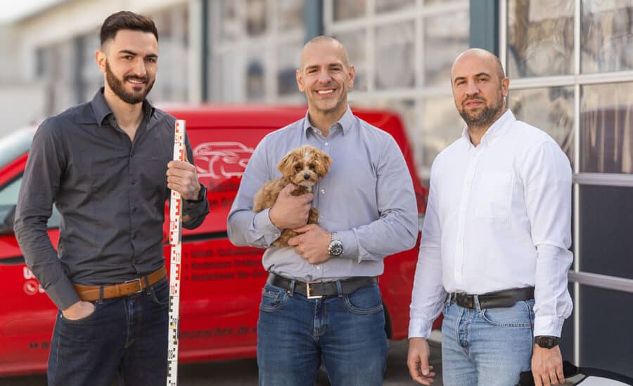 Kfz Gutachter Marco Schuster und sein Team