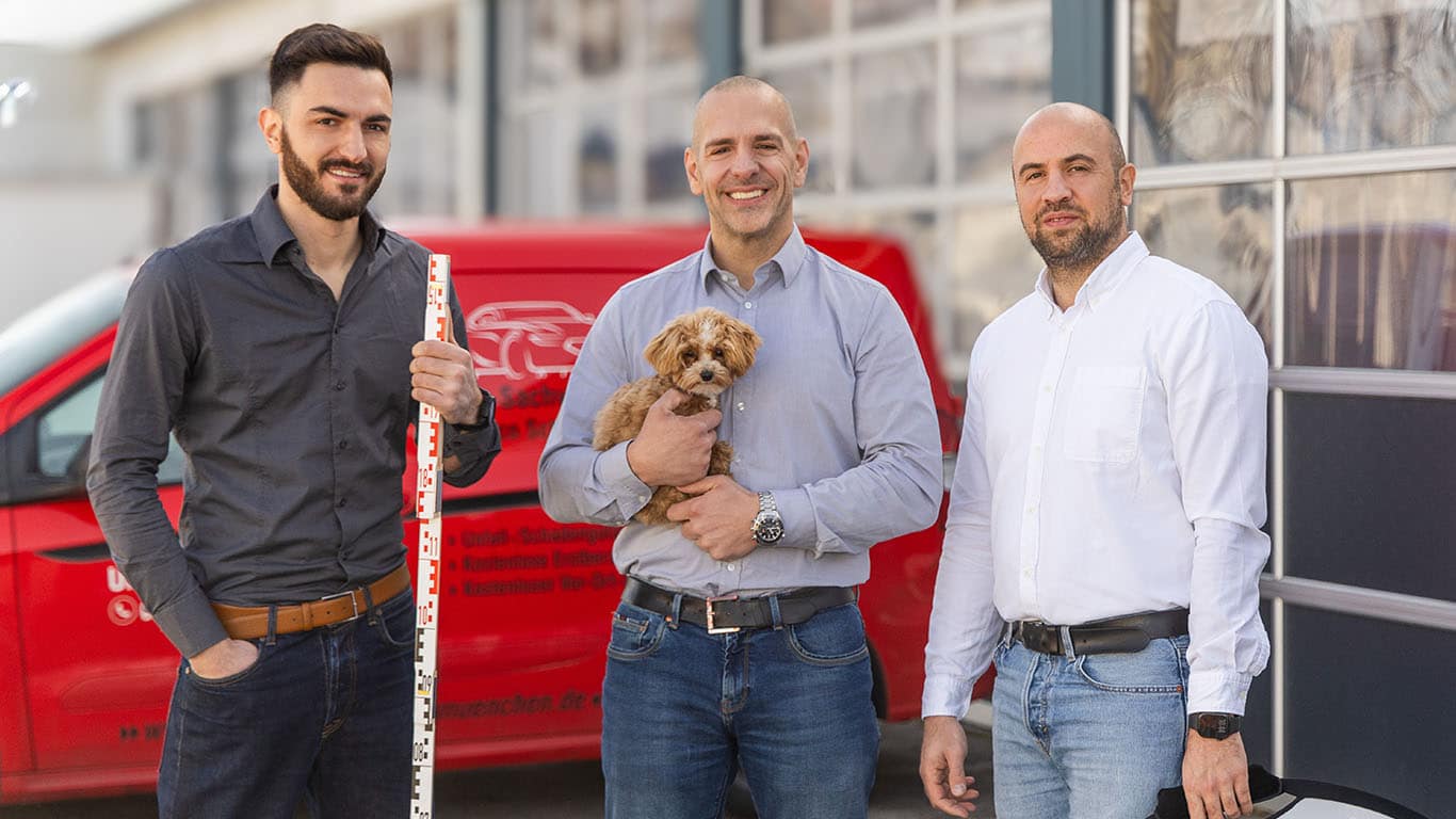 Kfz Gutachter Marco Schuster und sein Team